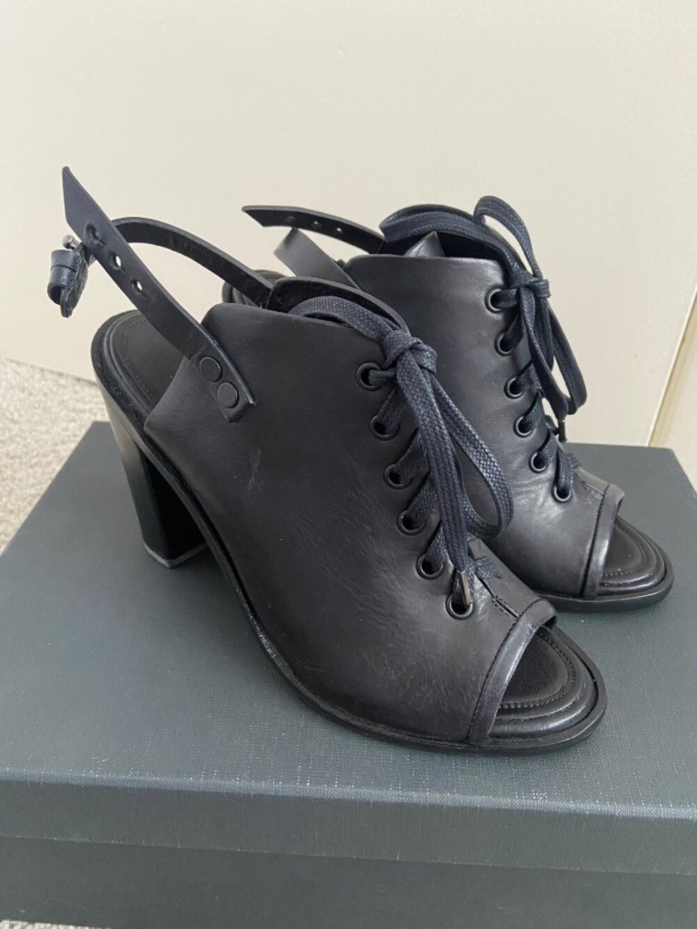 Rag & Bone Trafford Heal
